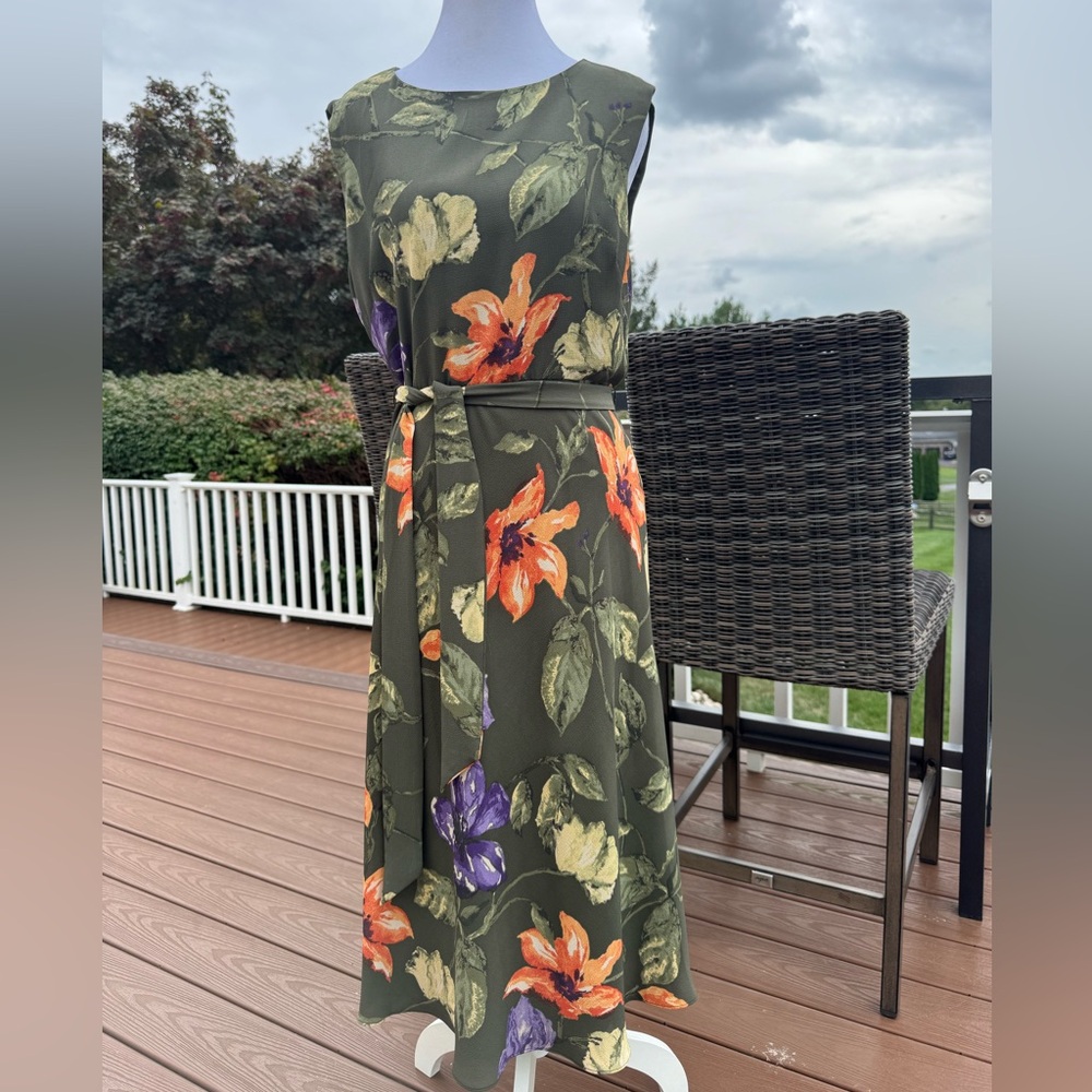 NWT Lauren Ralph Lauren Floral Crepe Olive Dress